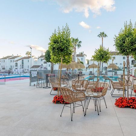 Hotel Residencia Deportiva Rozarossa à Estepona Extérieur photo
