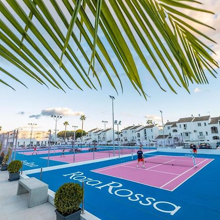 Hotel Residencia Deportiva Rozarossa à Estepona Extérieur photo