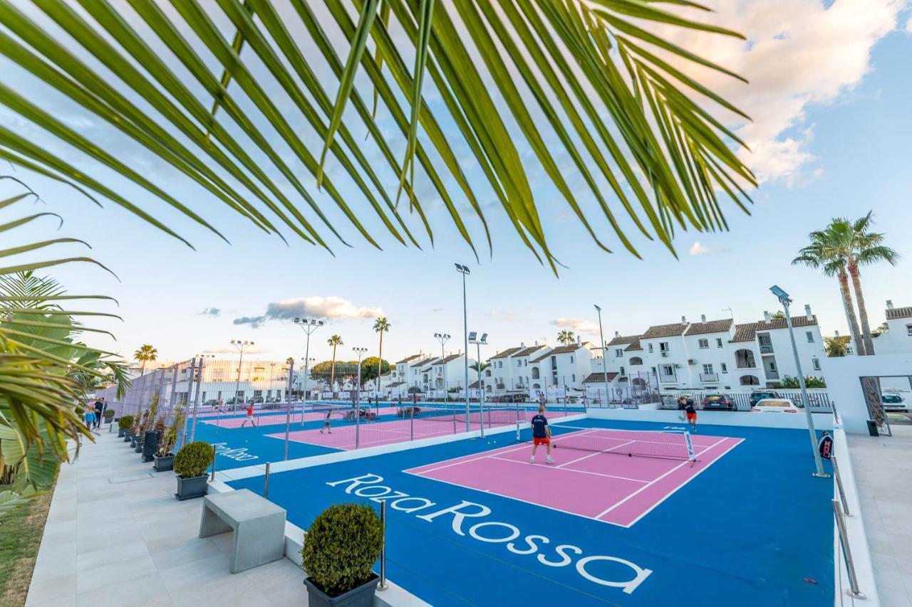 Hotel Residencia Deportiva Rozarossa à Estepona Extérieur photo