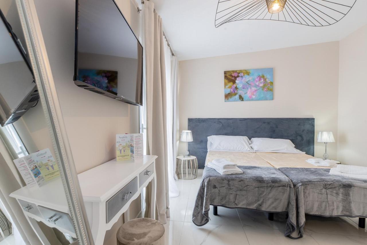 Hotel Residencia Deportiva Rozarossa à Estepona Extérieur photo