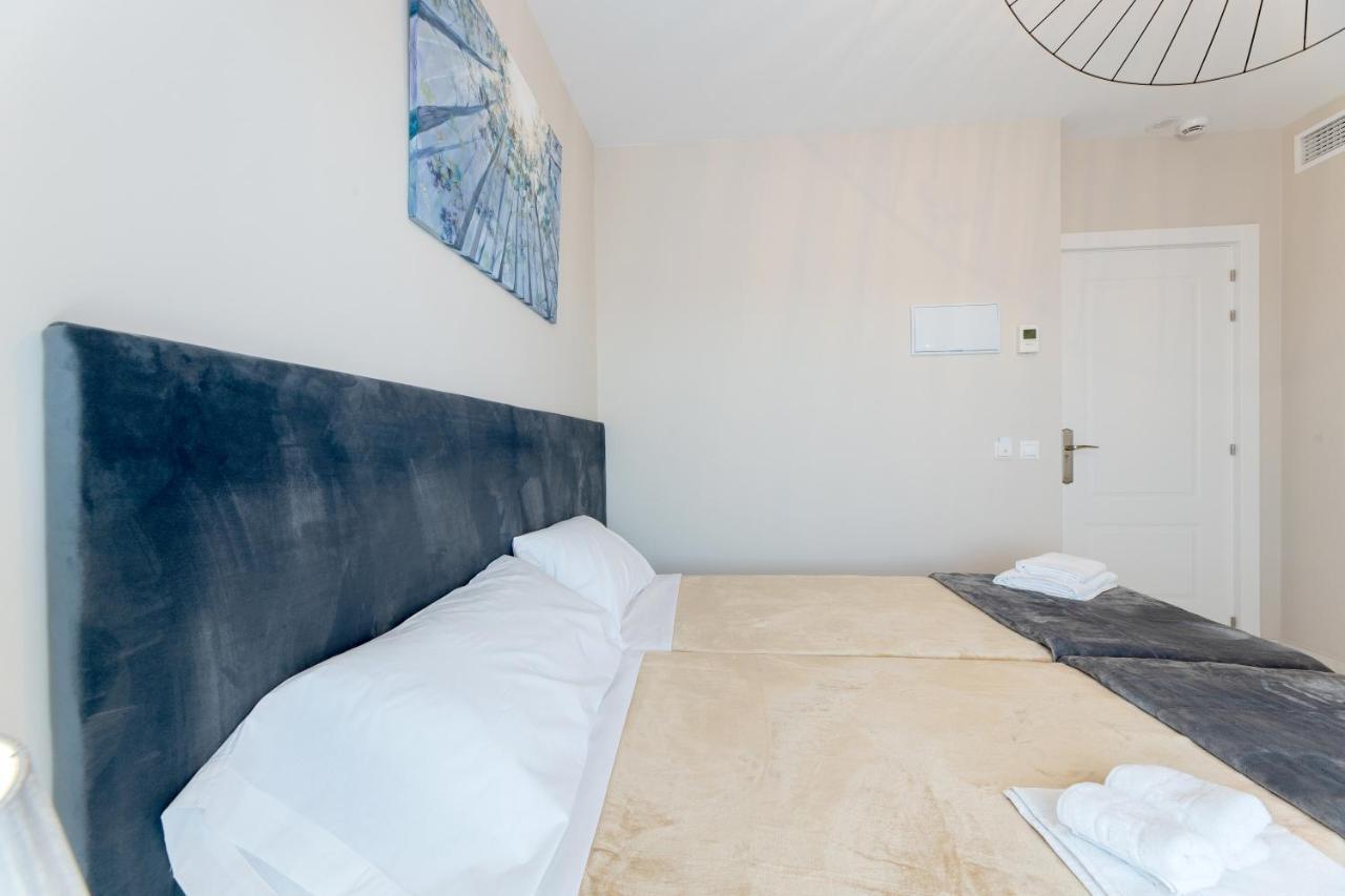 Hotel Residencia Deportiva Rozarossa à Estepona Extérieur photo