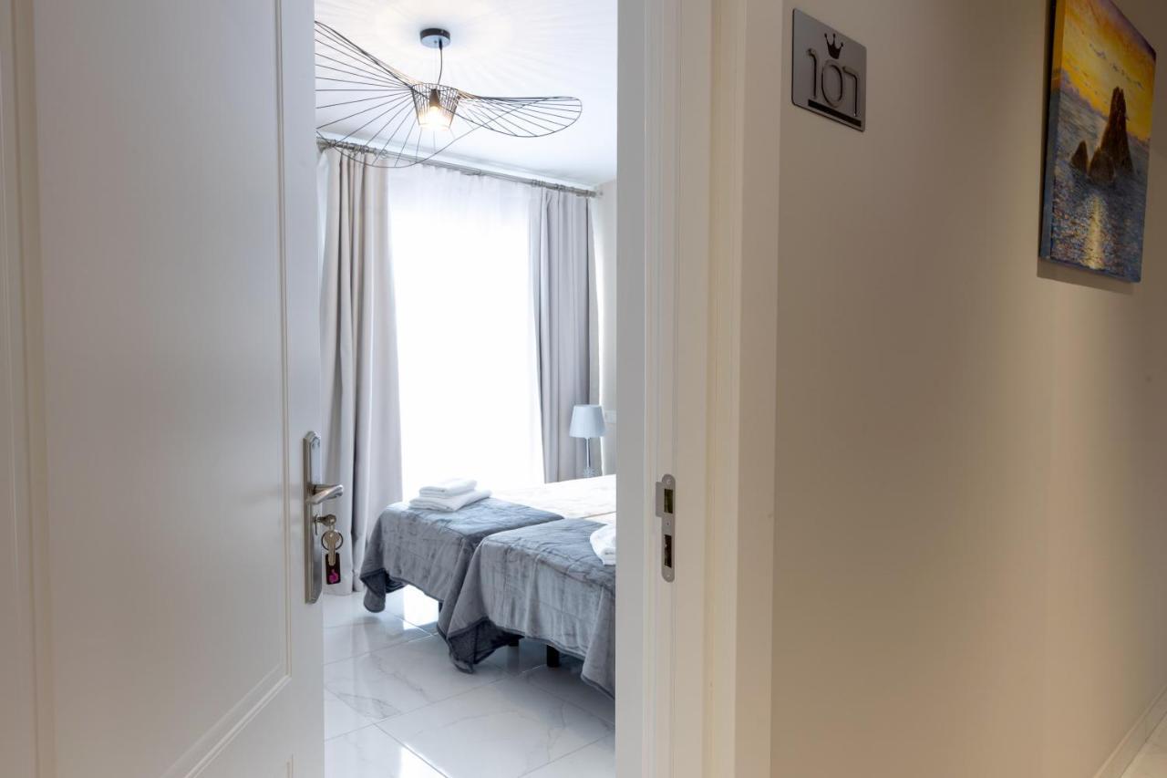 Hotel Residencia Deportiva Rozarossa à Estepona Extérieur photo