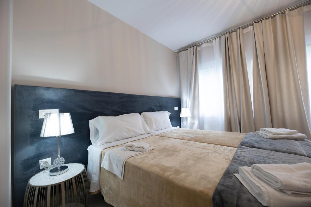 Hotel Residencia Deportiva Rozarossa à Estepona Extérieur photo
