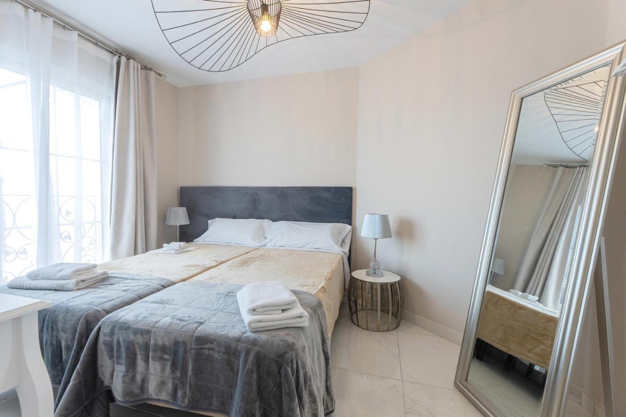 Hotel Residencia Deportiva Rozarossa à Estepona Extérieur photo